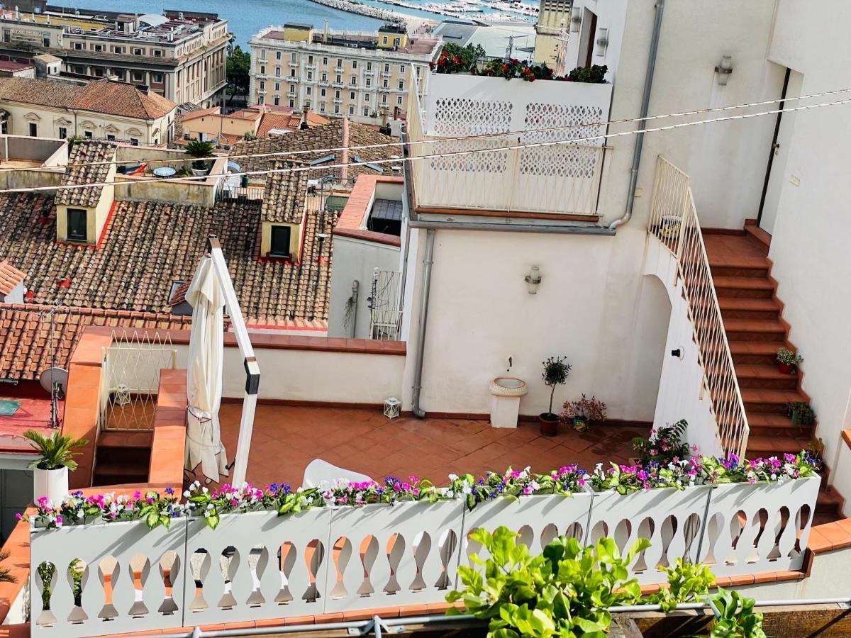Appartement Ti Racconto Il Mare à Salernes Extérieur photo