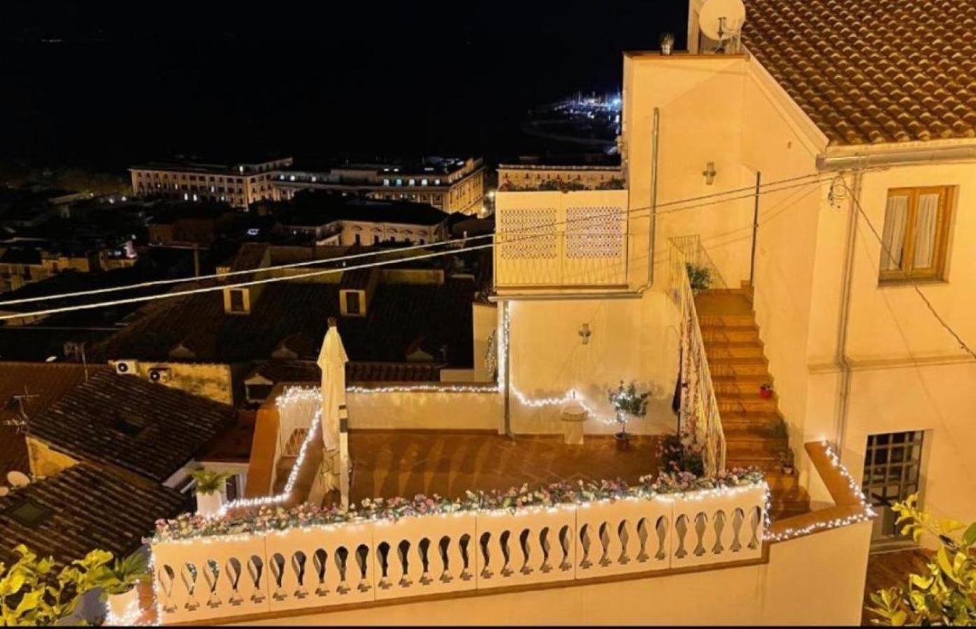 Appartement Ti Racconto Il Mare à Salernes Extérieur photo