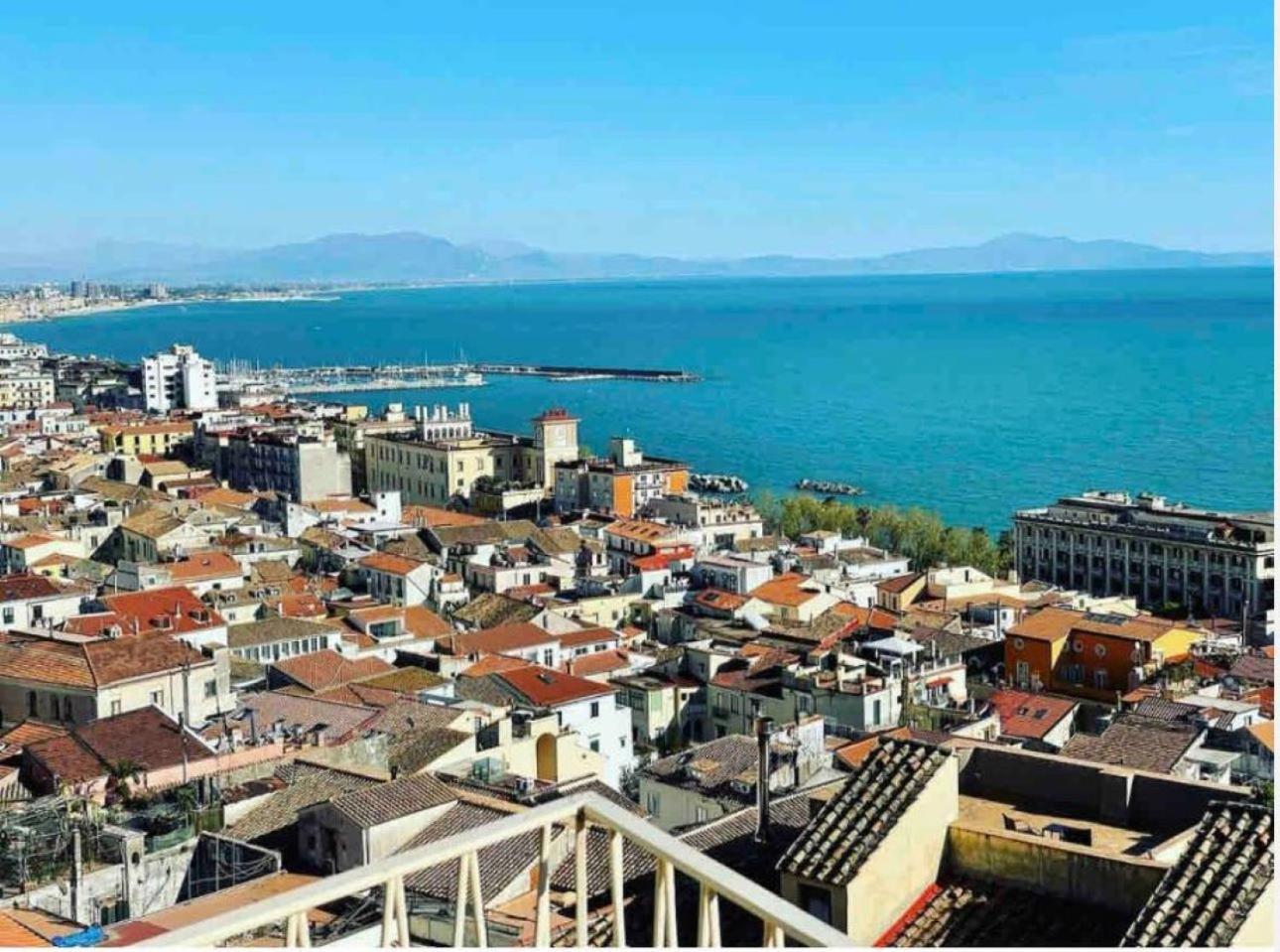 Appartement Ti Racconto Il Mare à Salernes Extérieur photo